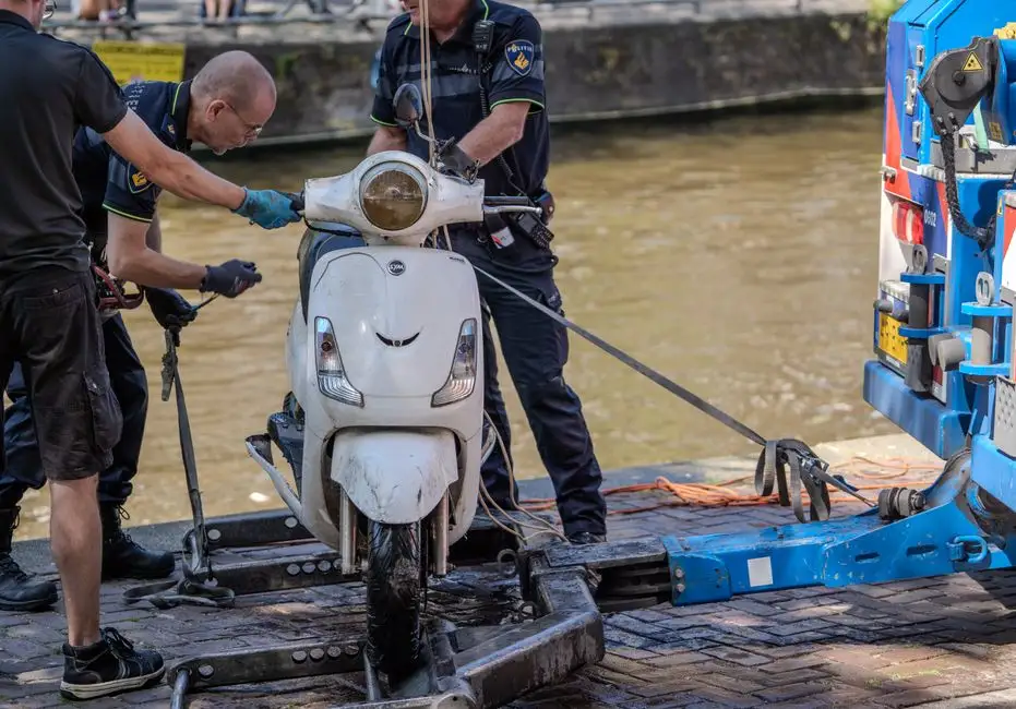 Tragiczny wypadek w Baranowie: zderzenie motocykli, jedna osoba nie żyje