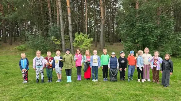 Uczniowie z Dąbrowy Biskupiej posprzątali świat