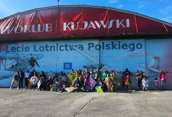 IX Gminny Festyn Latawcowy w Inowrocławiu – niebo pełne kolorów i laureaci