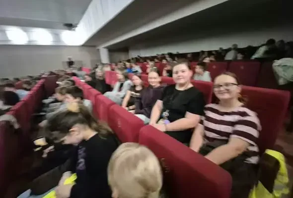 Uczniowie z Inowrocławia obejrzeli spektakl o bezpieczeństwie w sieci