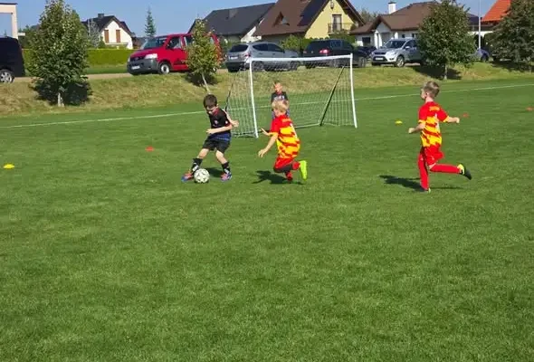 Żacy Młodsi z Znicza rywalizowali w turnieju OdPasjiDoFutbolu w Podgórzynie
