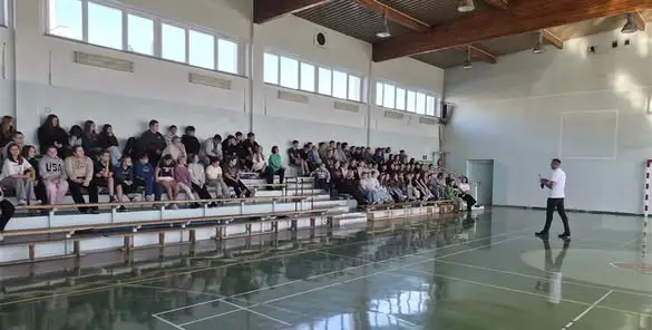 Tydzień Przeciwdziałania Przemocy Rówieśniczej w szkole w Dąbrowie Biskupiej