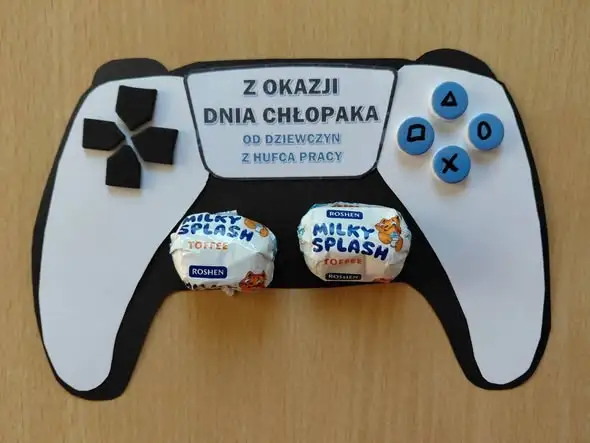 Dzień Chłopaka w Hufcu Pracy w Inowrocławiu – ręcznie robione prezenty od koleżanek