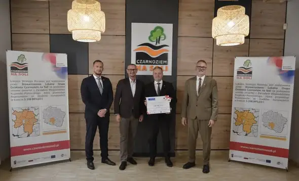 Prawie milion złotych na edukację dorosłych w czterech gminach