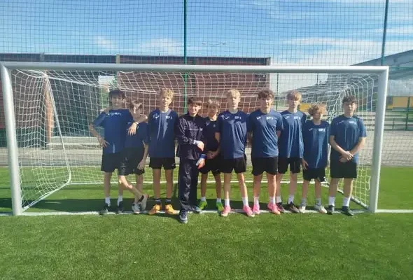 Mini piłka nożna: reprezentacja SP Złotniki Kujawskie trzecia w grupie na eliminacjach powiatowych