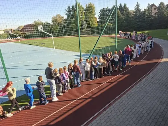 Szkoła w Złotnikach Kujawskich podsumowuje Tydzień Przeciwdziałania Przemocy Rówieśniczej i Tydzień Szczęścia