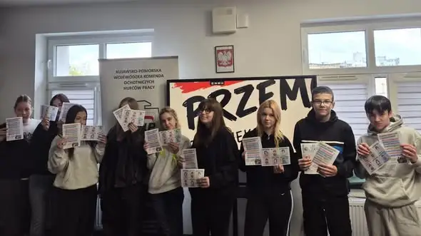 Międzynarodowy Dzień Bez Przemocy w Akademii Szkolnictwa w Inowrocławiu