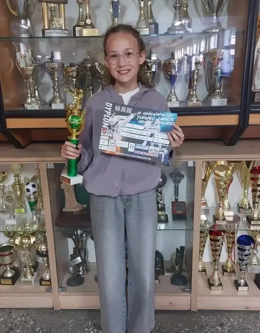 Antonina Chowaniak z 2. miejscem w III Ogólnopolskim Konkursie Karate Młody Samuraj