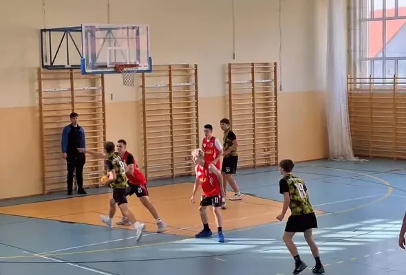 Koszykówka 3×3: Uczniowie z Gniewkowa tuż za podium półfinału wojewódzkiego