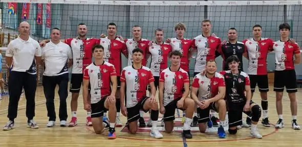 LZS Gniewko Gniewkowo wygrywa 3:0 w inauguracji 3 ligi siatkówki