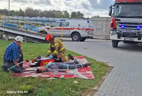 Pożar w zakładzie Arkema w Inowrocławiu – strażacy ćwiczyli ewakuację i RKO