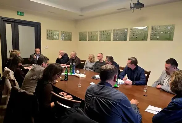 Kruszwica: Gminny Zespół Zarządzania Kryzysowego omawiał bezpieczeństwo w szkołach