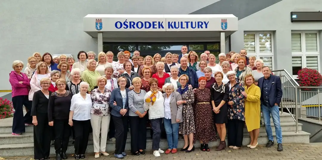 Inauguracja roku akademickiego Uniwersytetu Trzeciego Wieku w Pakości – rekordowa frekwencja