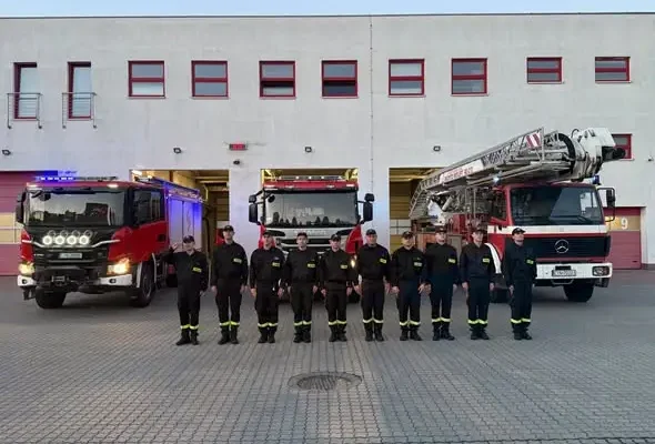 Hołd dla strażaków z Niska – syreny zawyły w Inowrocławiu