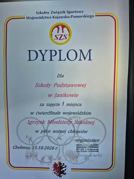 Piłkarska drużyna z Janikowa w półfinale wojewódzkim Igrzysk Młodzieży Szkolnej