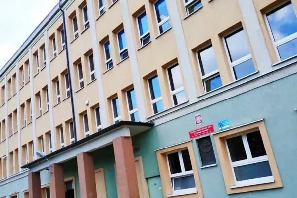 Pierwszoklasiści z SP nr 6 w Inowrocławiu złożyli ślubowanie