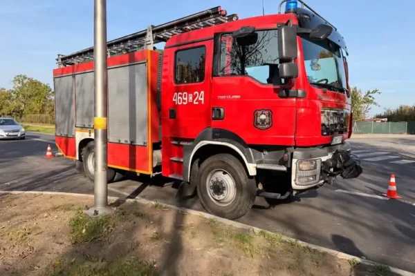 Zdarzenie drogowe w Janikowie na ul. Przemysłowej – interweniowały OSP i JRG