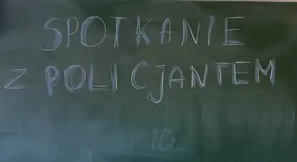 Policjanci z Pakosławia uczyli młodzież bezpieczeństwa w sieci i w realu
